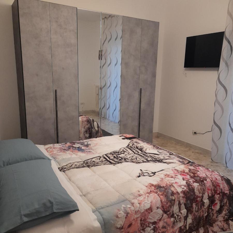 Ferienwohnung Sweet Night In Bari Exterior foto