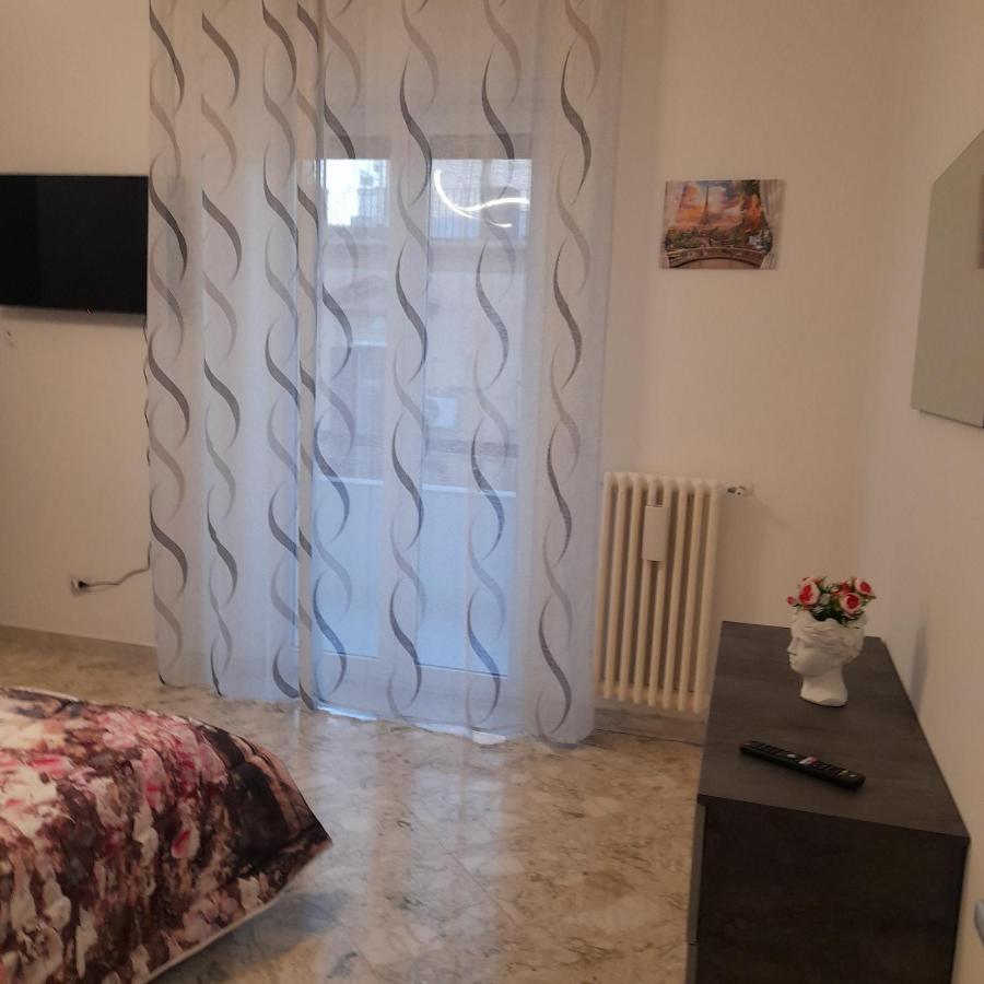 Ferienwohnung Sweet Night In Bari Exterior foto