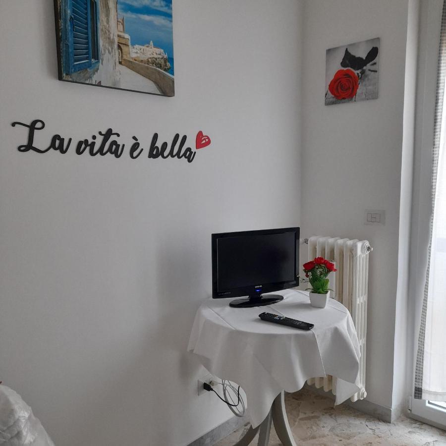 Ferienwohnung Sweet Night In Bari Exterior foto